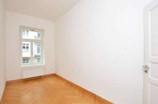 Wohnung kaufen in 04157 Gohlis-Mitte, 2-Zimmer Altbauwohnung mit Balkon in Gohlis