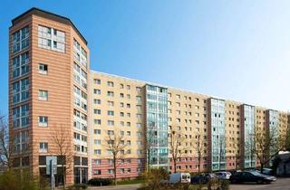 Wohnung mieten in Märkische Allee 240, 12679 Marzahn, 2-Zimmer Wohnung mit kostenlosen Stellplätzen am Haus