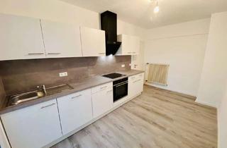 Wohnung mieten in Schillerstr. 12, 75175 Oststadt, 2-Zimmer # neue EBK # Balkon # hell und zentral #Whg4