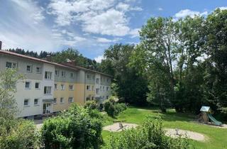 Wohnung mieten in Auerbergstraße, 83734 Hausham, "Attraktive 3-Zimmer-Wohnung mit großem Süd-West-Balkon und Blick ins Grüne!"