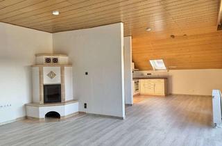 Wohnung mieten in 92421 Schwandorf, Attraktive 4-Zimmer-Wohnung mit Balkon, Kaminofen & Garage in Schwandorf-Klardorf