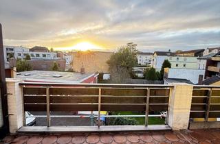 Wohnung mieten in 25335 Elmshorn, Luxuriöse 6,5-Zi-Maisonette-Wohnung mit offenem Kamin, Balkon, EBK, großer Dachterrasse und Sauna