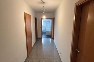 Wohnung mieten in Nierster Straße 73a, 40668 Meerbusch, Schöne, helle 3-Zimmer-Wohnung mit Balkon und Gartennutzung in Meerbusch Lank-Latum