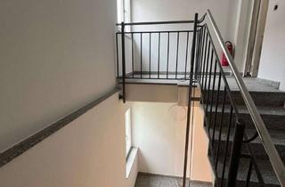 Wohnung mieten in Barfüßerstraße 16, 99084 Altstadt, ruhige und dennoch zentral gelegene Zweiraumwohnung im Dachgeschoss mit Balkon