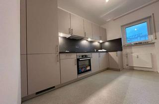 Wohnung mieten in Groppstraße 11, 97688 Bad Kissingen, Modernisierte 2-Zimmer-Wohnung mit Einbauküche und Stellplatz