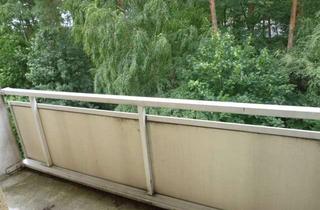 Wohnung mieten in Schrodaer Str. 24, 16761 Hennigsdorf, wohnen im Grünen, 3-Zi.-Wohngen+ Balkon, im 2. OG, EBK, Grünblick, Hennigsdorf