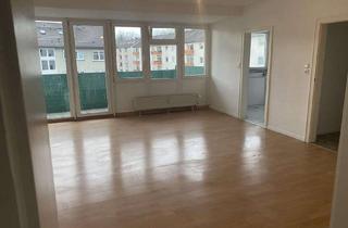 Wohnung mieten in Stahlstr. 10, 40699 Erkrath, Helle 2-Zimmer-Wohnung mit ca. 65 m², überdachtem Balkon und Einbauküche in ruhiger Lage von Erkrath