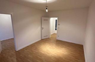 Wohnung mieten in Heckinghauser Straße 70, 42289 Wuppertal, Modernisierte Wohnung mit zwei Zimmern und Balkon in Wuppertal