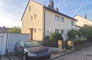 Haus kaufen in Blumenstraße 26, 73760 Ostfildern, Großes leerstehendes Ein-/Zweifamilienhaus mit 2 Garagen in guter Wohnlage von Kemnat