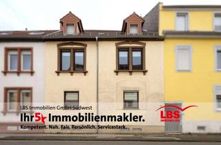 Haus kaufen in 66482 Zweibrücken, Vielseitiges Ein- oder Zweifamilienhaus mit neuer Heizung und schönem Garten