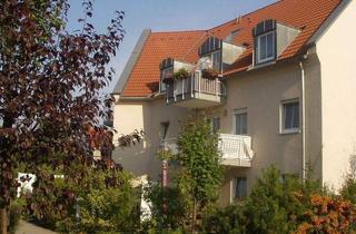 Wohnung mieten in Naundorfer Straße 52F, 01640 Coswig, Vermietung zunächst bis Ende März 2026: Maisonettewohnung mit Balkon, Laminatboden und Einbauküche