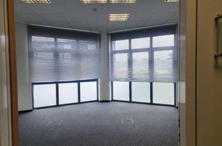 Büro zu mieten in Industriestraße 10, 61118 Bad Vilbel, Großzügige Praxis-/Bürofläche im 1. OG (Aufzug) im Industriegebiet in Bad Vilbel - Dortelweil