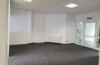 Büro zu mieten in Industriestraße 10, 61118 Bad Vilbel, Großzügige Praxis-/Bürofläche im 1. OG (Aufzug) im Industriegebiet in Bad Vilbel - Dortelweil