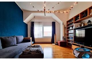 Wohnung kaufen in 12459 Oberschöneweide, Freiwerdende großzügige 3-Zimmer-Wohnung in einem denkmalgeschützten Altbau am Griechischen Park!