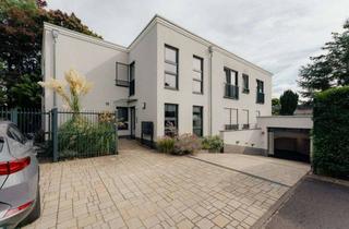 Wohnung kaufen in 51427 Bergisch Gladbach, Neuwertige Wohnung (Baujahr 2018) in ruhiger Lage von Refrath