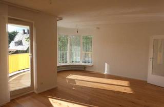 Wohnung kaufen in Ravensburger Ring 70, 81243 Aubing-Lochhausen-Langwied, Helle 2-Zimmer Wohnung mit West-Balkon in München Pasing/Westkreuz