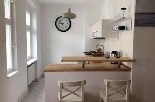 Wohnung mieten in 10247 Friedrichshain, Boxhagener Kiez und trotzdem ruhig - gemütliche möblierte Altbauwohnung mit Charme!