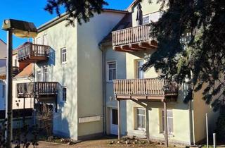 Wohnung mieten in Leipziger Straße 16, 04720 Döbeln, Helle 2-Zimmer Wohnung mit Balkon zu vermieten