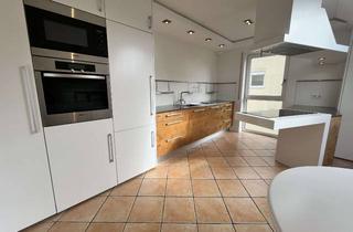 Wohnung mieten in 85737 Ismaning, Lichtdurchflutete 3,5-Zimmer-Galeriewohnung in bester Lage von Ismaning