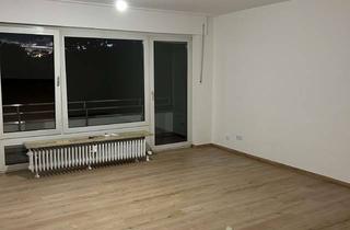 Wohnung mieten in Habichtweg, 51429 Bergisch Gladbach, Erstbezug nach Sanierung: stilvolle 2-Zimmer-Wohnung mit Balkon in Moitzfeld