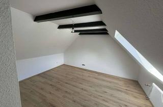 Wohnung mieten in 44623 Herne-Mitte, 2-Zimmer-Dachgeschosswohnung – saniert, mit Einbauküche & Klimagerät