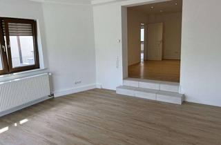 Wohnung mieten in 63500 Seligenstadt, Top 2,5 Zimmer-Wohnung in ruhiger und zentraler Lage in Seligenstadt mit Terrasse, Garten und EBK