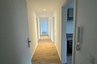 Wohnung mieten in Ackerstraße 34, 39112 Leipziger Str., Frisch sanierte 4-Raum-Wohnung mit EBK und Keller