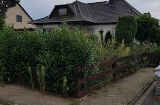 Einfamilienhaus kaufen in Kirchberg 22, 38154 Königslutter, Renovierungsbedürftiges Einfamilienhaus mit großem Garten