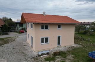 Haus mieten in 83278 Traunstein, Günstiges 6,5-Zimmer-Einfamilienhaus mit EBK bei Traunstein