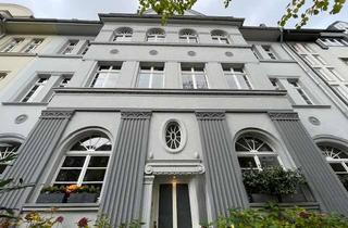 Anlageobjekt in 40545 Oberkassel, Repräsentatives Mehrfamilienhaus*aus der Gründerzeit in exponierter Lage von Oberkassel*