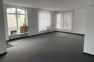 Geschäftslokal mieten in Freisinger Str., 85405 Nandlstadt, Geräumiges Ladengeschäft im Zentrum von Nandlstadt mit barrierefreiem Zugang