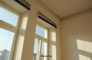 Wohnung kaufen in 08523 Plauen, 4-Zimmer-Wohnung mit Balkon