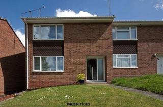 Einfamilienhaus kaufen in 40489 Düsseldorf, Platz für Alle! Freistehendes Einfamilienhaus und Garage