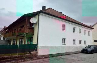 Haus kaufen in 94577 Winzer, Winzer - Großes Haus mit Balkon und Garage im Ortskern Winzer