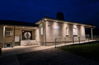 Haus kaufen in 16303 Schwedt, Schwedt (Oder) - EFH 5 Apartments 6 Bäder Rollstuhlgerecht 3 Terrassen Keller