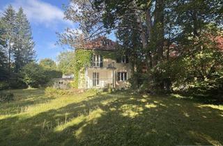 Haus kaufen in 81545 München, Reserviert/ Bebautes Eckgrundstück mit ca. 1.303 m² in München-Harlaching