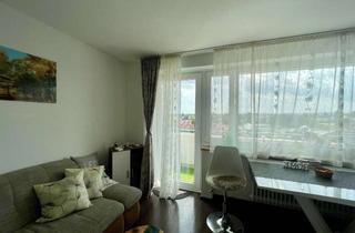 Wohnung kaufen in 86633 Neuburg, Solide ETW in Neuburg – Balkon, Aufzug, Fernwärme