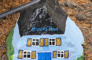 Wohnung kaufen in 01640 Coswig, 4 Zimmer Wohnung - 77 m² mit Balkon - WG geeignet, mit Pachtgarage