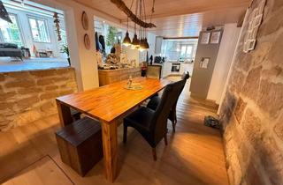 Wohnung kaufen in 70327 Wangen, TOP! Modernisierte 5,5-Zi.-Maisonettewohnung * EBK * 3 TL-Bäder * 2 Terrassen *