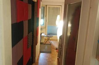 Wohnung kaufen in 82178 Puchheim, Charmante 2-Zimmer-EG-Wohnung mit Balkon ins Grüne