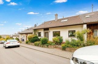 Haus kaufen in 76228 Karlsruhe, Wohnen im Grünen: Haus mit Balkon, Terrasse und Garten – gestalten Sie Ihr neues Zuhause selbst!