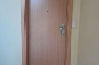 Wohnung kaufen in Bürgermeister-Heußlein-Straße, 97900 Külsheim, 4-Zimmer Wohnung mit Balkon und Garage in Külsheim