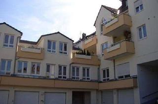 Wohnung kaufen in Schillerstraße 20, 61476 Kronberg, Schöne 2 bis 3-Zi Whg. mit 78 m², Terrasse, Garage in Kronberg im Taunus