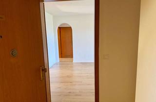 Wohnung kaufen in 81925 Bogenhausen, 4 Zimmer-Wohnung mit 2 Blk. Keller, Speicher und TG in guter Lage von München-Johanneskirchen