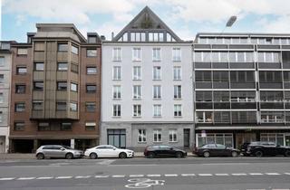 Wohnung kaufen in 40217 Unterbilk, Stilvolle Eigentumswohnung mit Loggia & Aufzug in sehr zentraler Lage