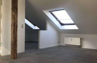 Wohnung kaufen in 01127 Pieschen-Süd, Elbnahe Dachgeschosswohnung Pieschen Süd