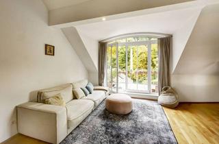 Wohnung kaufen in 81243 Pasing-Obermenzing, Direkt am Pasinger Stadtpark!Zauberhafte 3-Zimmer-Dachgeschosswohnung