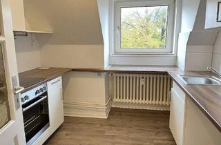 Wohnung mieten in Langer Rehm 41, 24149 Neumühlen-Dietrichsdorf, Gemütliche Dachgeschosswohnung mit Wannenbad