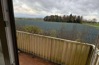 Wohnung mieten in Tilsiter Straße 12, 30952 Ronnenberg, Schöne 3- Zimmerwohnung mit Balkon und schönem Ausblick.