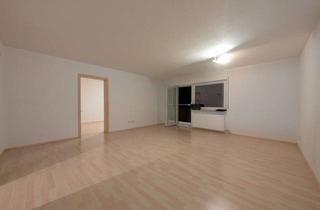 Wohnung mieten in 74343 Sachsenheim, Attraktive 2-Zimmer Wohnung mit Balkon und Stellplatz vor der Haustüre im 1.OG